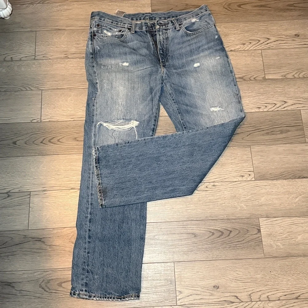 Levi's 514 Men's 2015 Classic Distressed Blue Denim Jeans 35x30 Regular Fit